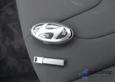 2024 Hyundai Elantra Sel from USA, damaged, VIN KMHLM4DG1RU836627